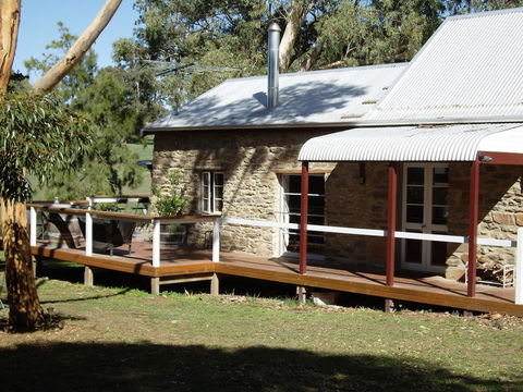 1860 Wine Country Cottages - Accommodation Gladstone 7