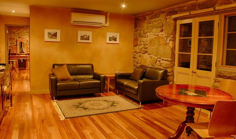 1860 Wine Country Cottages - Accommodation Gladstone 23