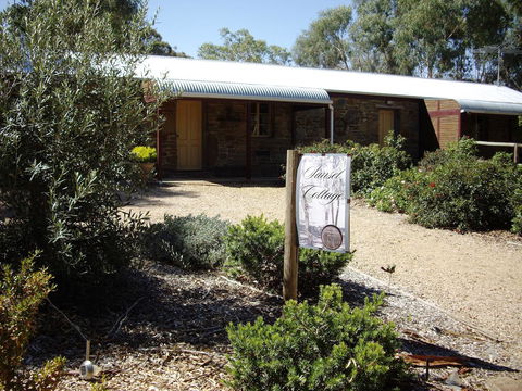 1860 Wine Country Cottages - Accommodation Gladstone 22