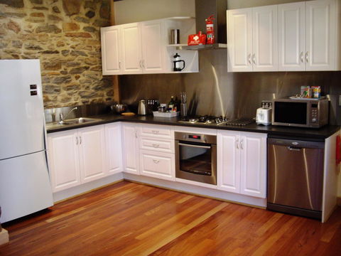 1860 Wine Country Cottages - Accommodation Gladstone 17