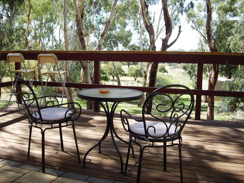 1860 Wine Country Cottages - Accommodation Gladstone 14