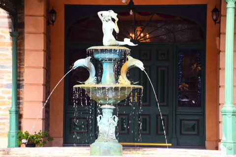 Grand Bluestone Mansion - Accommodation Gladstone 9