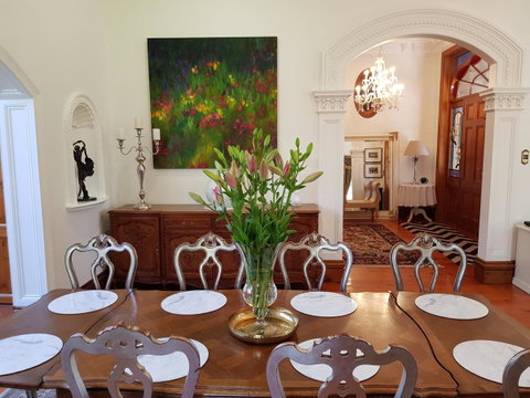 Grand Bluestone Mansion - Accommodation Gladstone 6