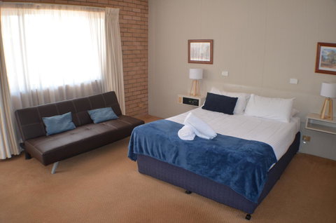 Deer Park Motor Inn Armidale - Accommodation Gladstone 8