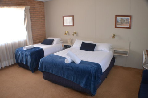 Deer Park Motor Inn Armidale - Accommodation Gladstone 2