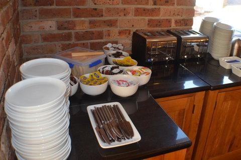 Deer Park Motor Inn Armidale - Accommodation Gladstone 15