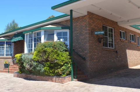 Deer Park Motor Inn Armidale - Accommodation Gladstone 24