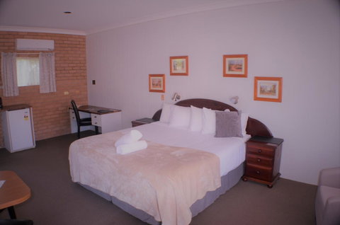 Deer Park Motor Inn Armidale - Accommodation Gladstone 12