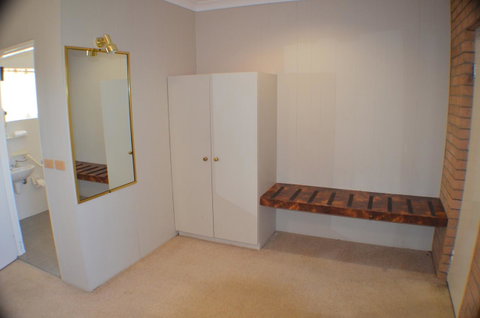 Deer Park Motor Inn Armidale - Accommodation Gladstone 35