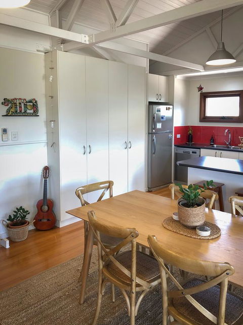 SeaLaVie - Accommodation Gladstone 11