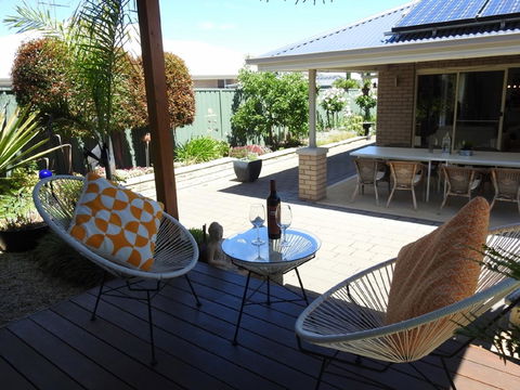 Sanctuary In The Valley - Accommodation Gladstone 19