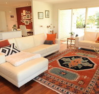 Sanctuary in the Valley - Accommodation Gladstone