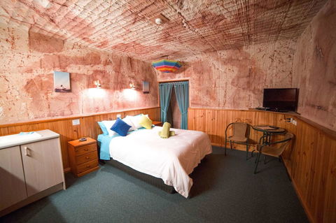 Comfort Inn Coober Pedy Experience - Accommodation Gladstone 2