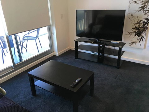 Luxury City Apt With Pool, Gym, Spa, Netflix - Accommodation Gladstone 21