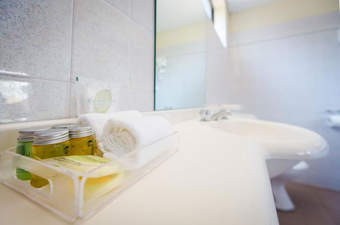 Abcot Inn - Accommodation Gladstone 6
