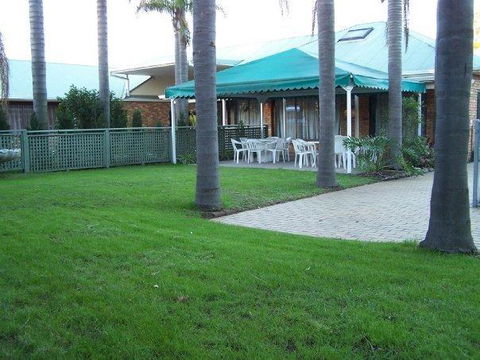 Abcot Inn - Accommodation Gladstone 23