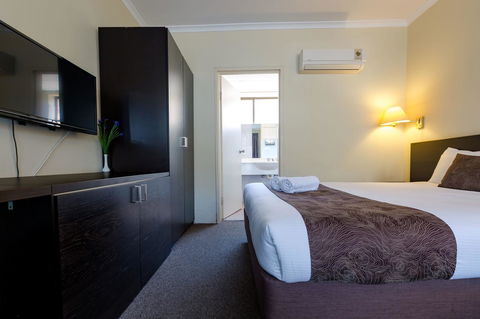 Abcot Inn - Accommodation Gladstone 9