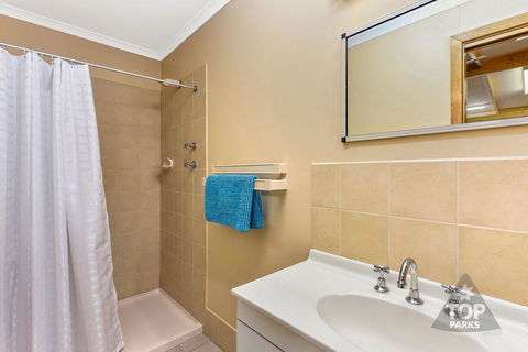 Millicent Hillview Caravan Park - Accommodation Gladstone 17
