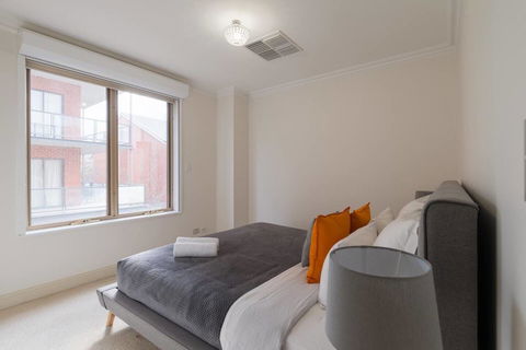 One Bedroom In Adelaideâ€™s East End FREE WIFI*Netflix*Parking - Accommodation Gladstone 9