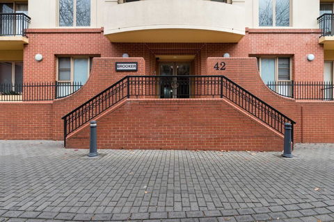 One Bedroom In Adelaideâ€™s East End FREE WIFI*Netflix*Parking - Accommodation Gladstone 13