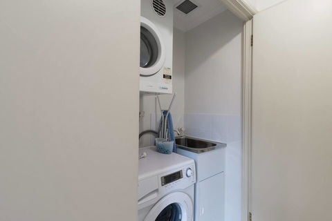 One Bedroom In Adelaideâ€™s East End FREE WIFI*Netflix*Parking - Accommodation Gladstone 15
