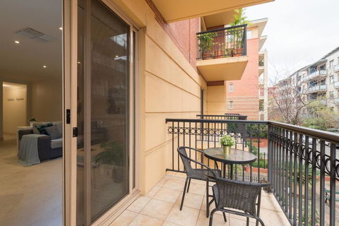 One Bedroom In Adelaideâ€™s East End FREE WIFI*Netflix*Parking - Accommodation Gladstone 5