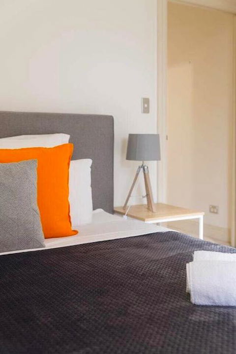One Bedroom In Adelaideâ€™s East End FREE WIFI*Netflix*Parking - Accommodation Gladstone 1