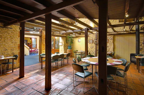 Victoria Hotel Strathalbyn - Accommodation Gladstone 12