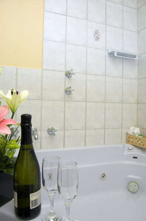 Victoria Hotel Strathalbyn - Accommodation Gladstone 1