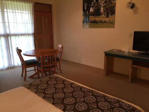 Coonawarra Place Motor Inn - Accommodation Gladstone 25
