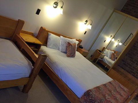 Coonawarra Place Motor Inn - Accommodation Gladstone 29