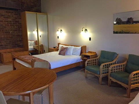 Coonawarra Place Motor Inn - Accommodation Gladstone 27
