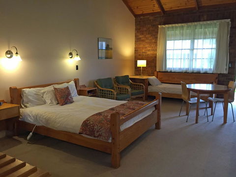 Coonawarra Place Motor Inn - Accommodation Gladstone 28