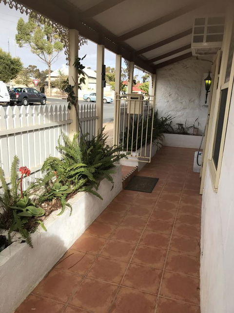 Cosy Nook - Accommodation Gladstone 26