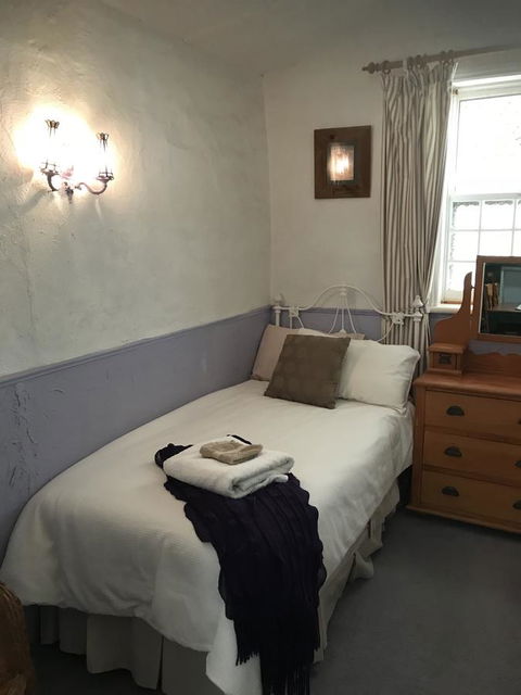 Cosy Nook - Accommodation Gladstone 10