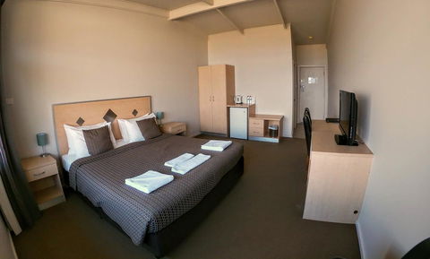 Highway One Motel - Accommodation Gladstone 18