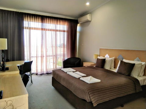 Highway One Motel - Accommodation Gladstone 10