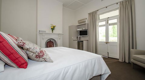 Pirathon Country Estate - Accommodation Gladstone 3