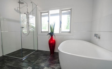 Pirathon Country Estate - Accommodation Gladstone 4