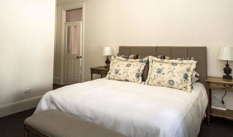 Pirathon Country Estate - Accommodation Gladstone 8