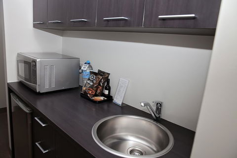 Mawson Lakes Hotel - Accommodation Gladstone 32