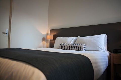 Mawson Lakes Hotel - Accommodation Gladstone 2