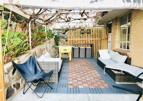 Stunning House With Beautiful Entertainment Area!! - Accommodation Gladstone 13