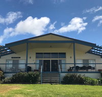 Emu Bay Lodge - Accommodation Gladstone