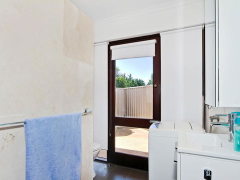 Pearl By The Sea - Accommodation Gladstone 6