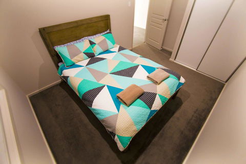 Serene Shores - Accommodation Gladstone 7