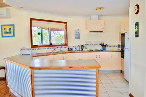 Annie\'s Balquhidder Cottage - Accommodation Gladstone 4