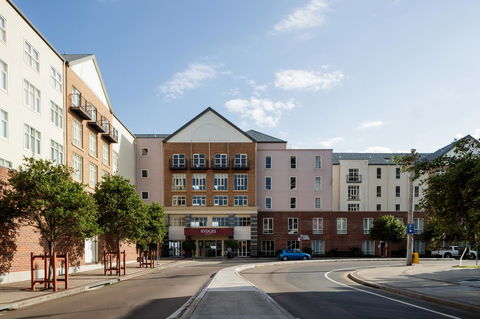 Rydges Newcastle - Accommodation Gladstone 2