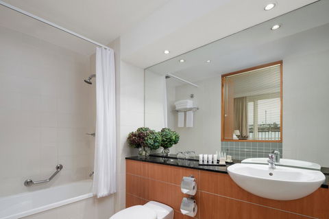 Rydges Newcastle - Accommodation Gladstone 20
