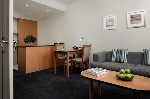 Rydges Newcastle - Accommodation Gladstone 11